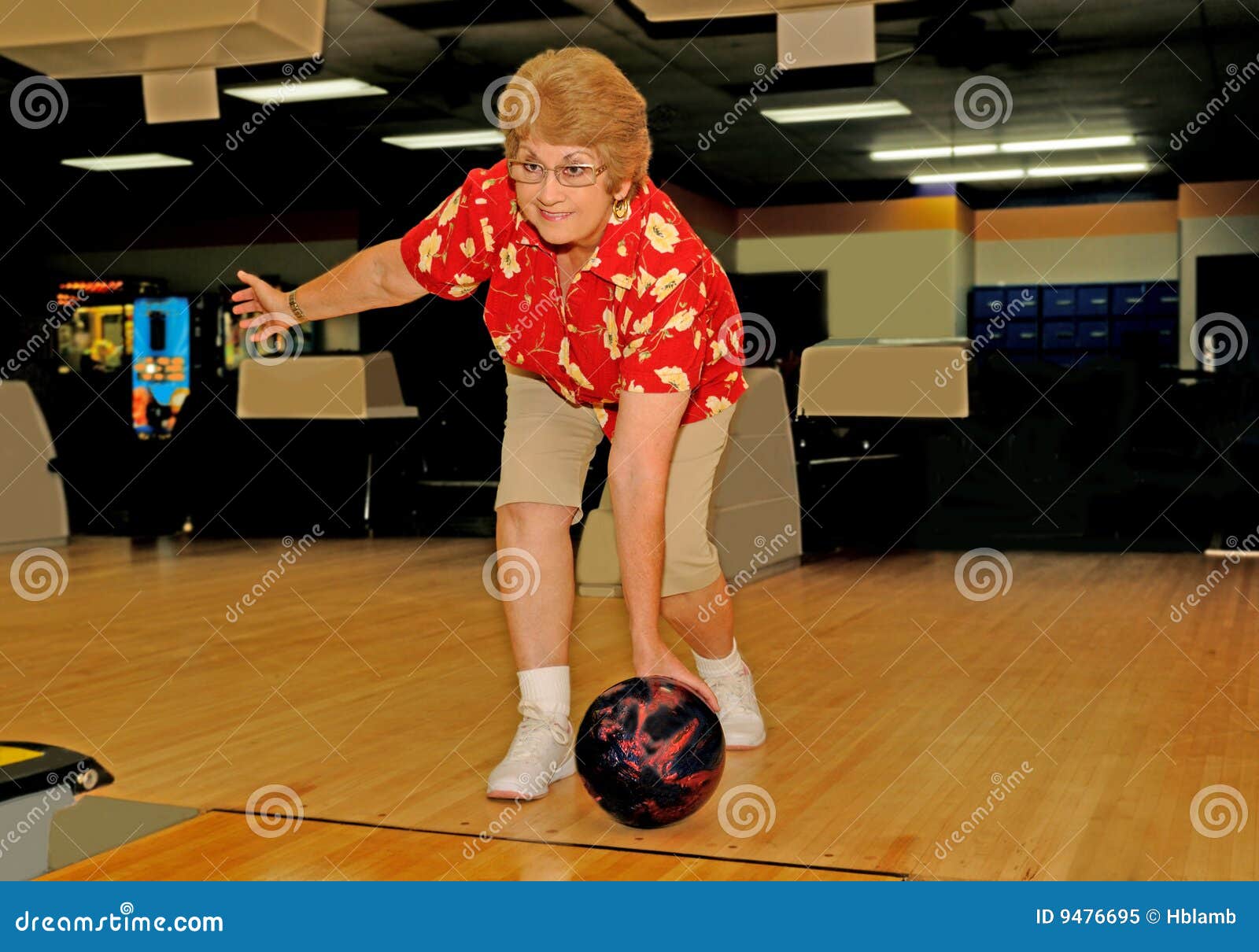 Lady Bowling Royalty Free Stock Photo Image 9476695
