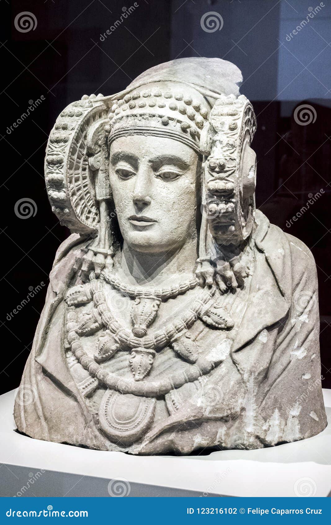 lady-of-elche-at-national-archeological-museum-of-madrid-spain