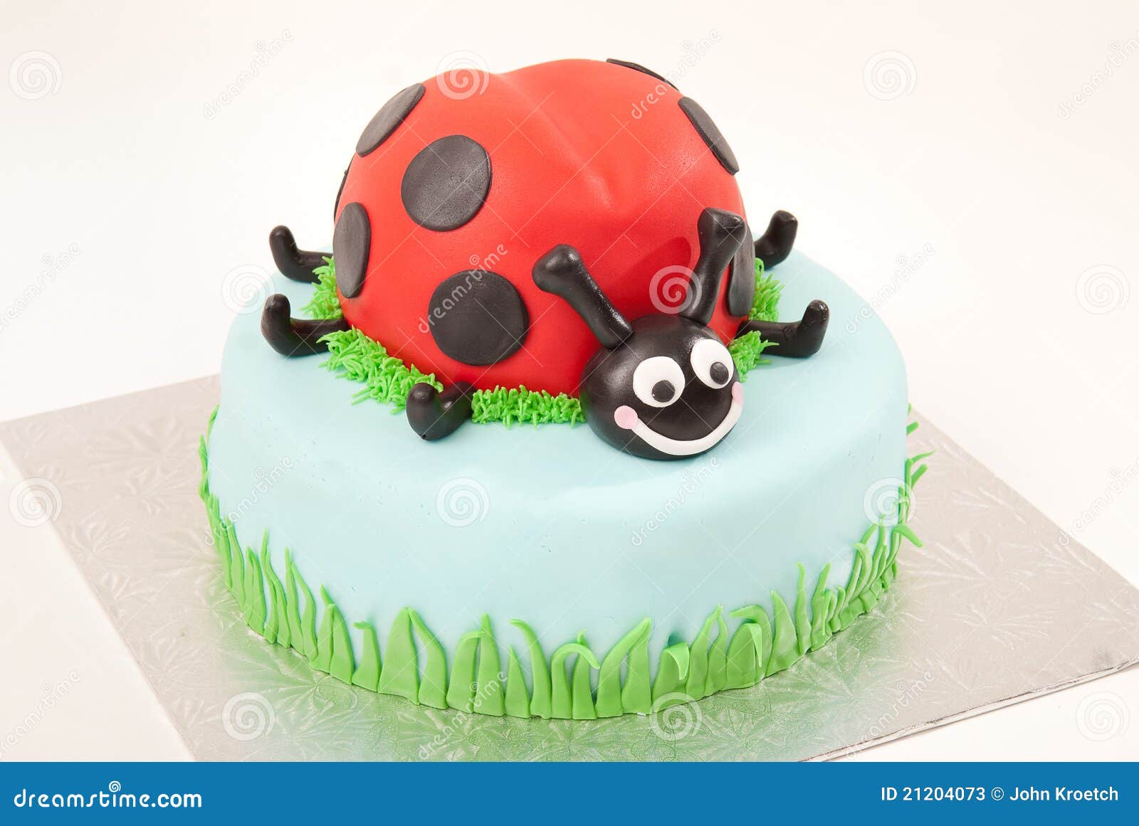 Rewari bakery - Oggy & Cockroach Theme cake !! A Birthday... | Facebook