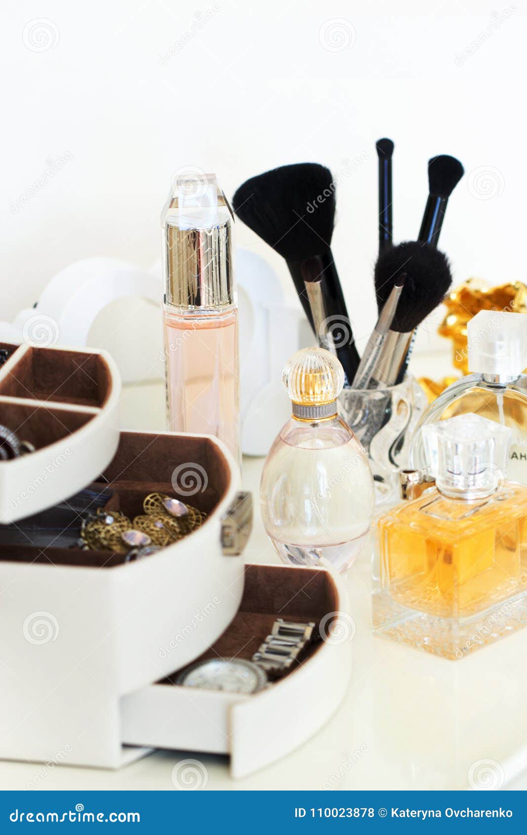 ladys dressing table decoration with beautiful details, luxurio