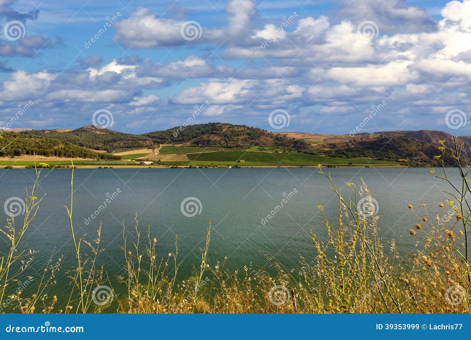 lago arancio