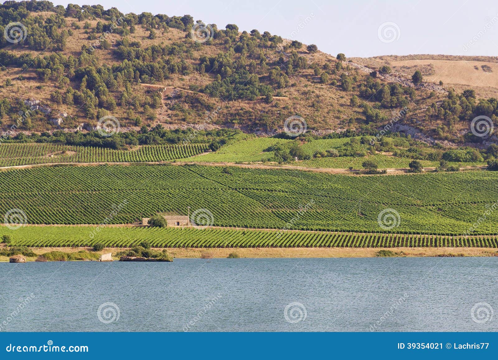 lago arancio