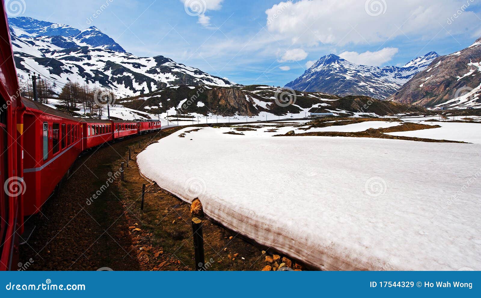 télex activación escaramuza Lago Bianco, Swiss stock image. Image of rural, attraction - 17544329