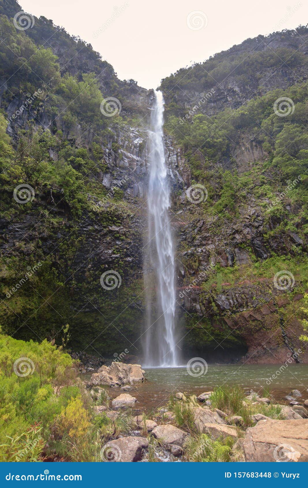 lago vento waterfall