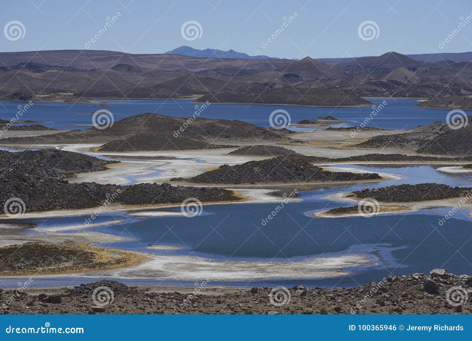 lagunas de cotacani in lauca national park