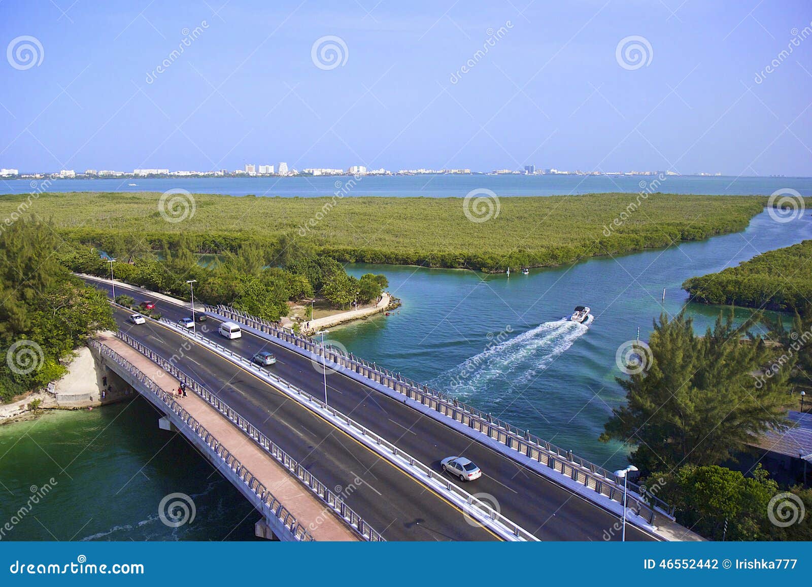 lagune quintana roo , cancun, mexico