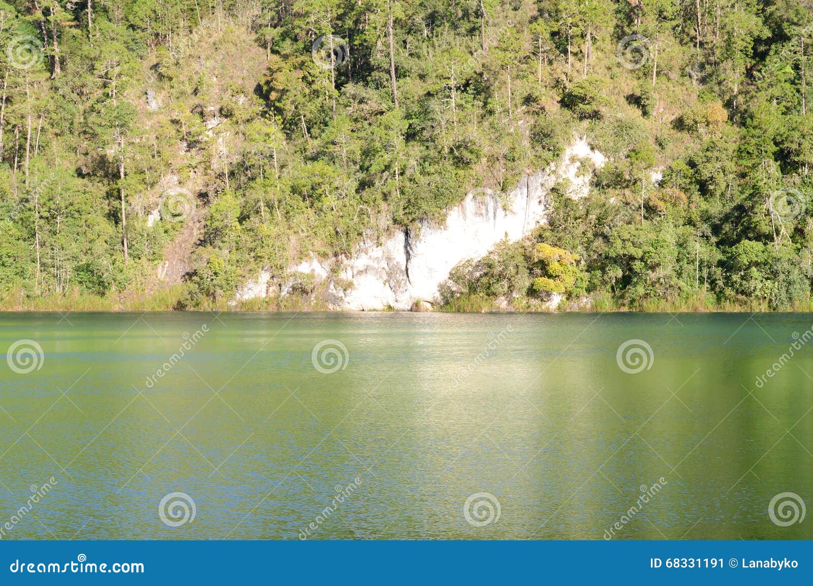 lake esmeralda in the lagunas de montebello national park chiapas, mexico