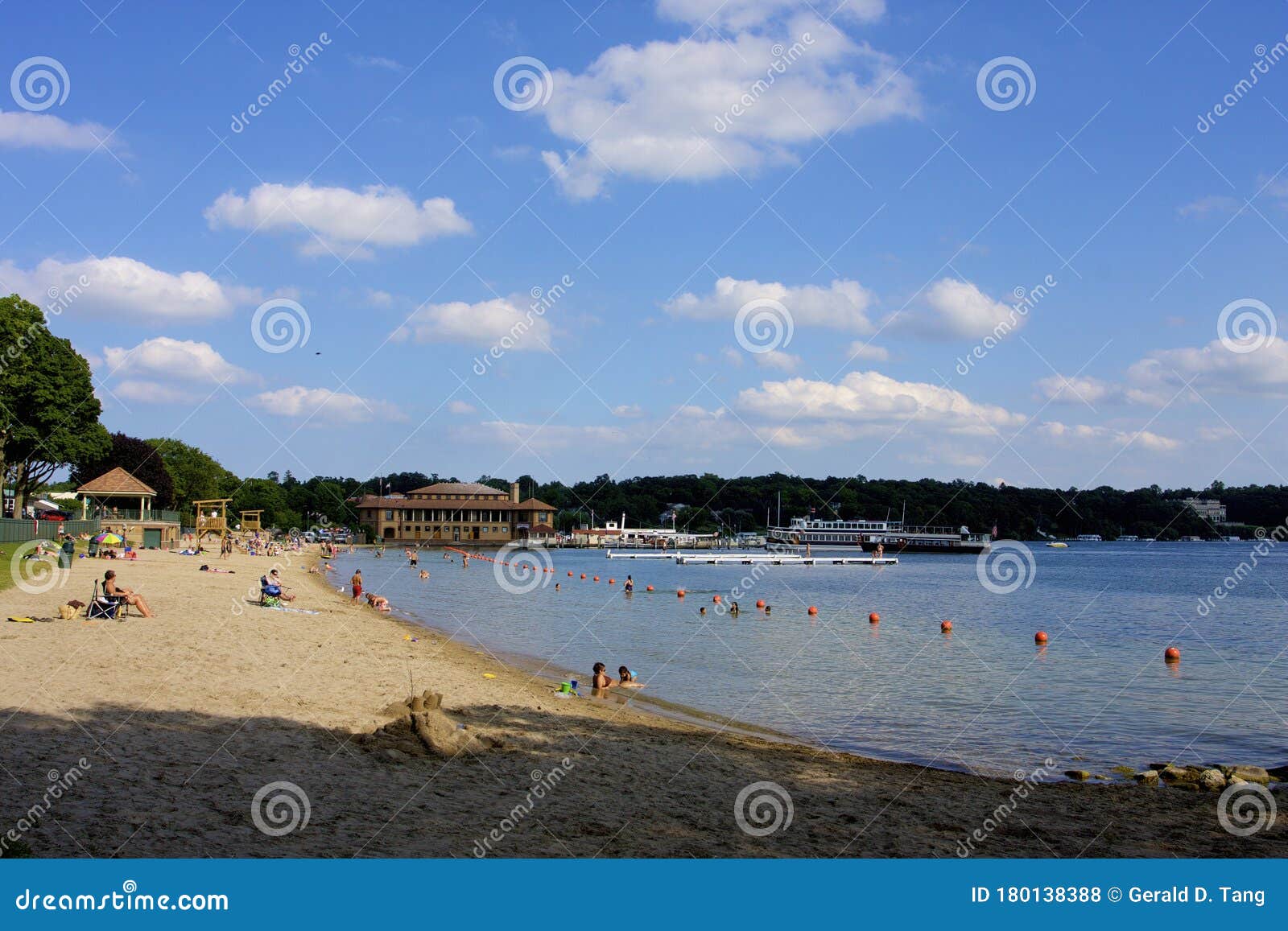 Lake Geneva Beach 810006 editorial stock photo. Image of destination