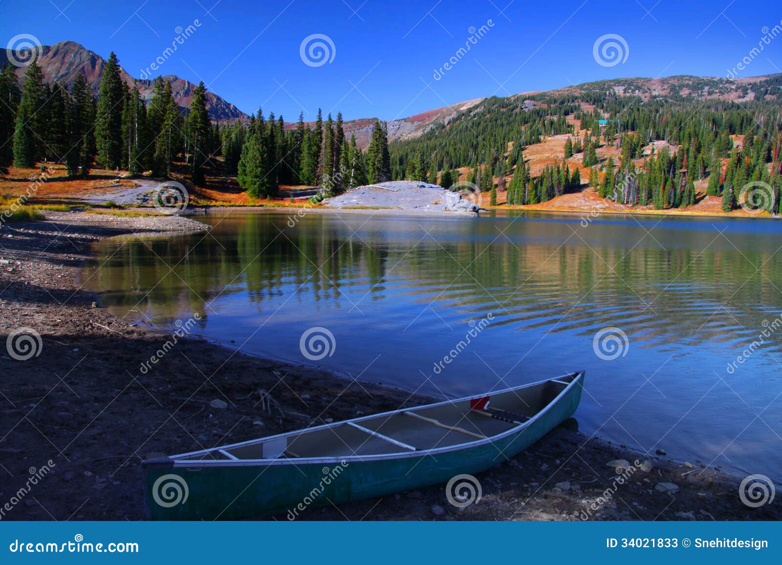 Lake Irwin stock image. Image of wilderness, beauty, valley - 34021833