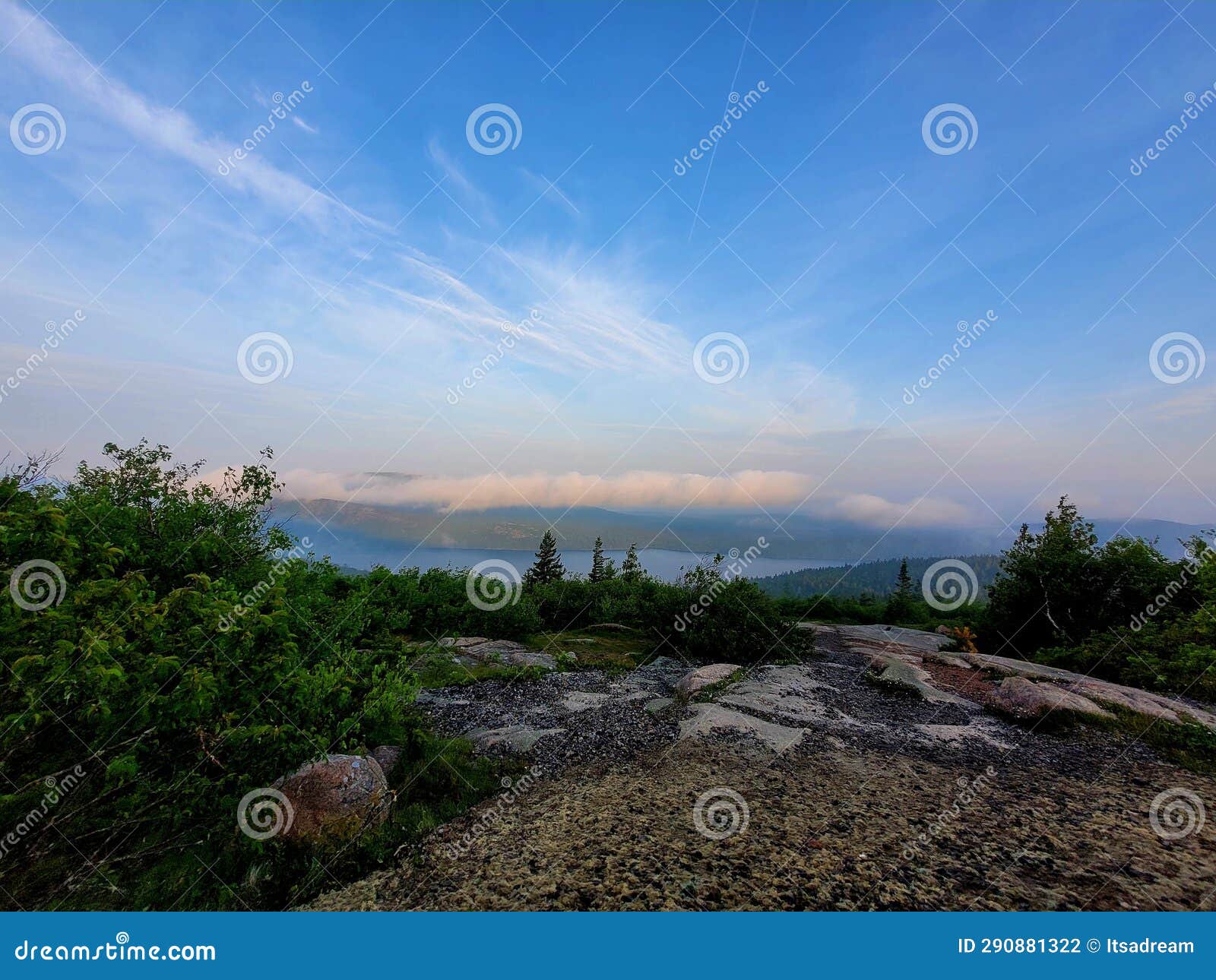 Kennebunkport Maine 30th June: Downtown Historic House From