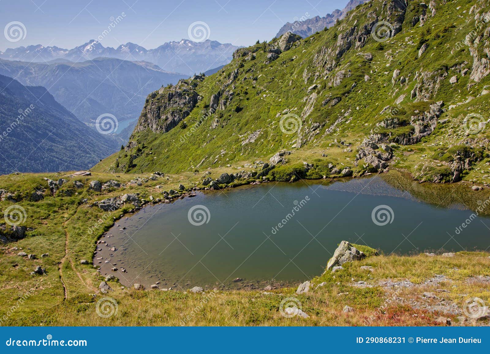 lake of pas de la coche in belledonne mountain range