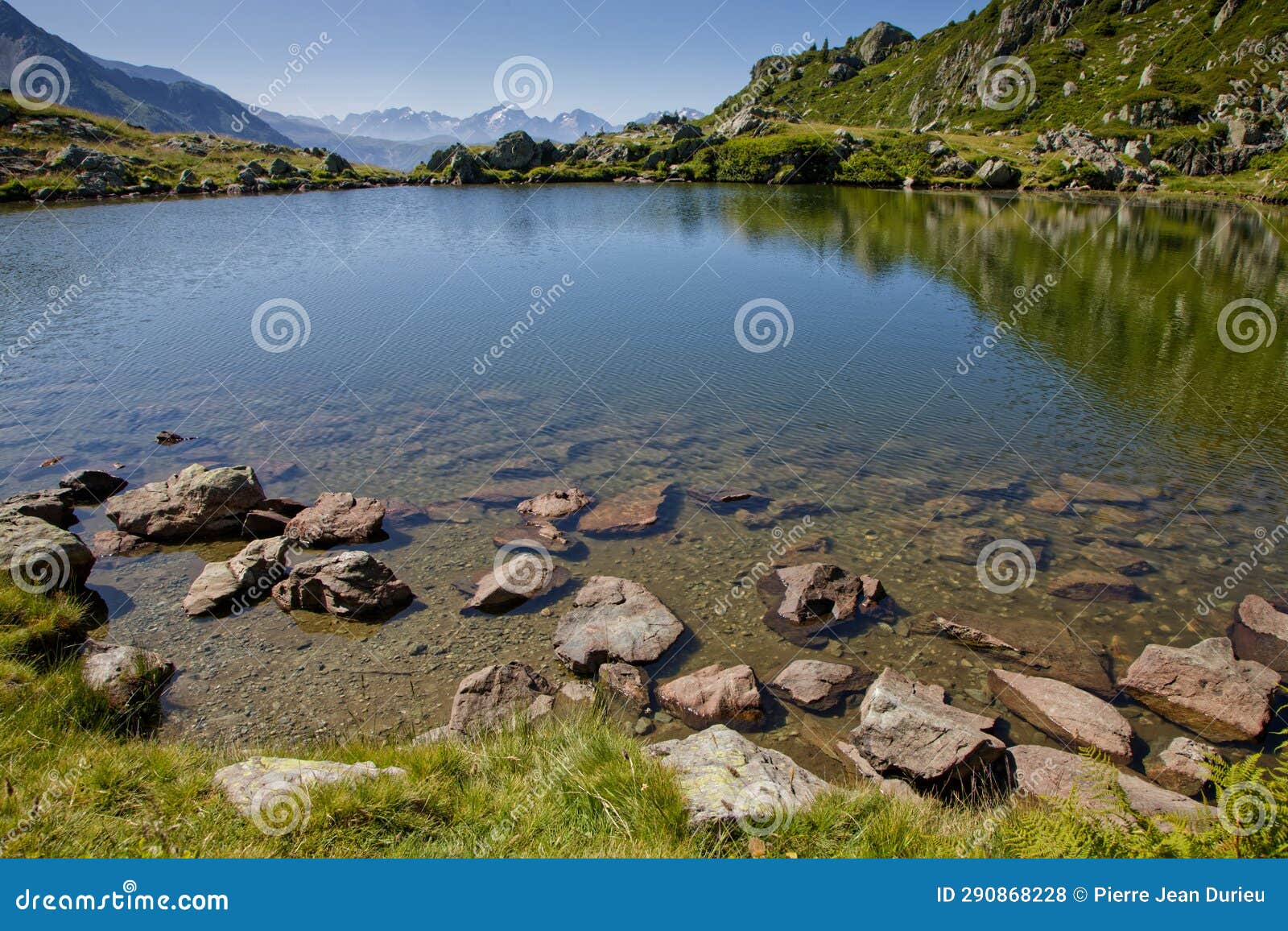 lake of pas de la coche in belledonne mountain range