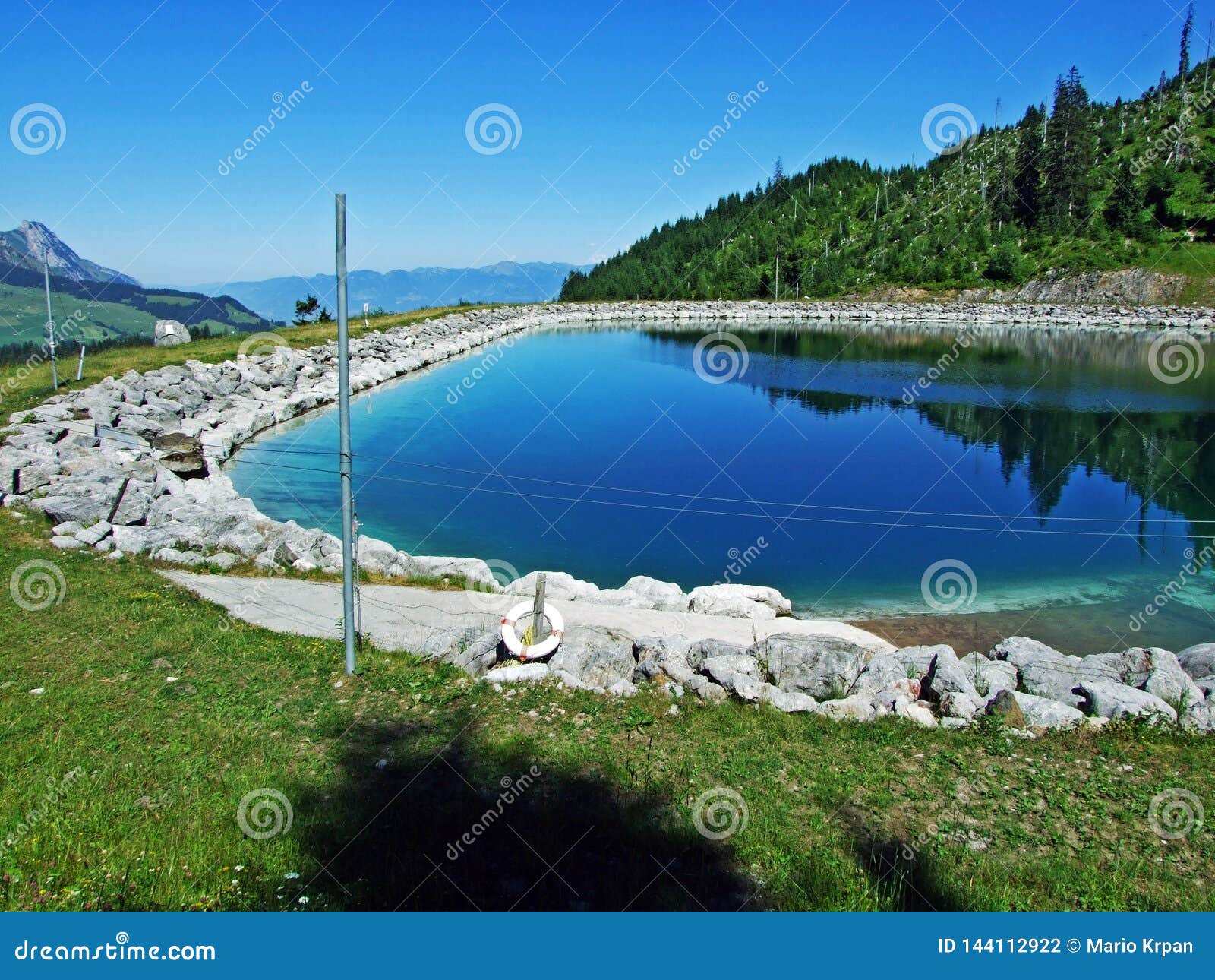 lake speichersee or der speichersee im gebiet warmtobel or speichersee fÃÂ¼r die schneeanlage wildhaus