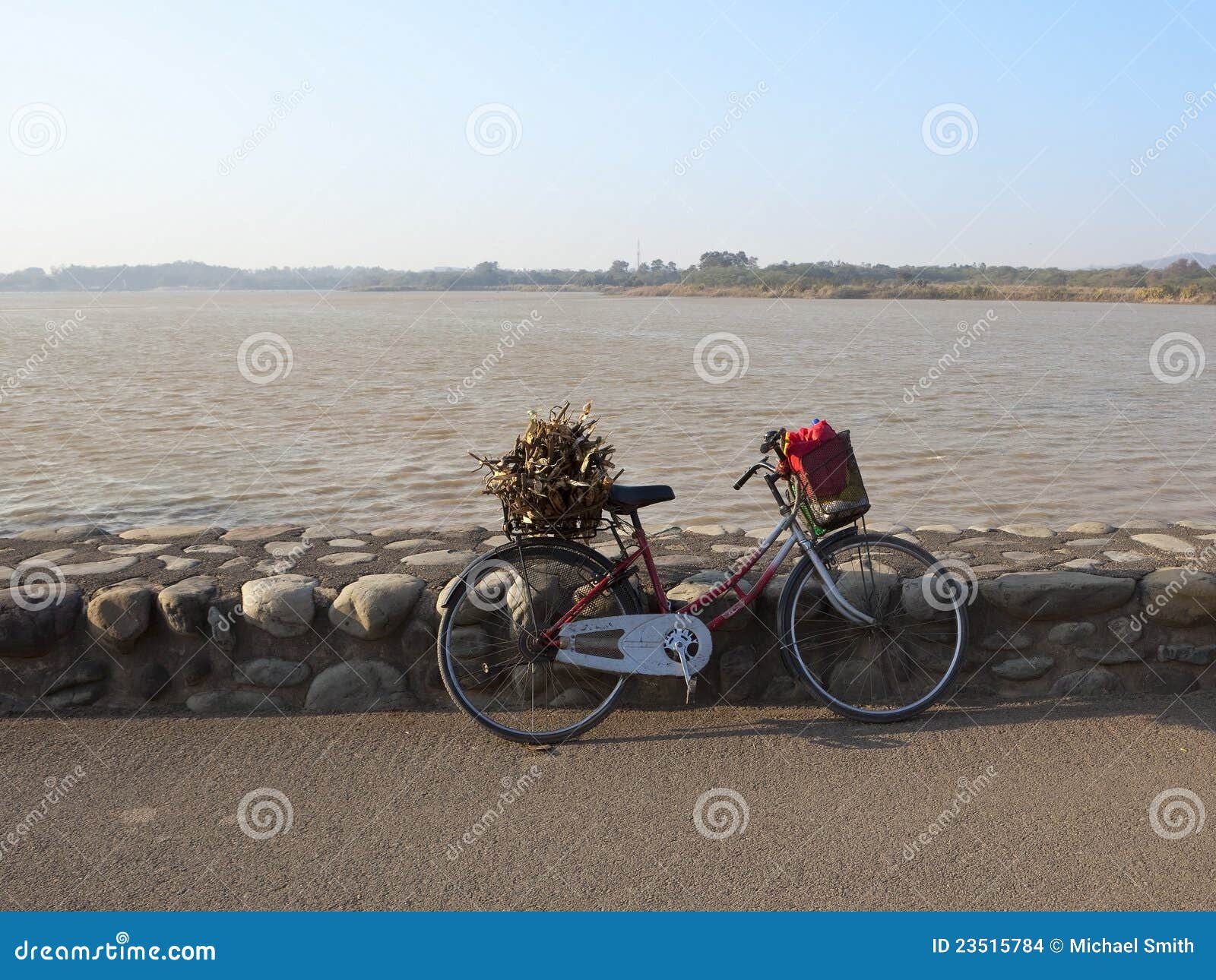 Lakeside bicycle stock photo. Image of copyspace, landscape 23515784