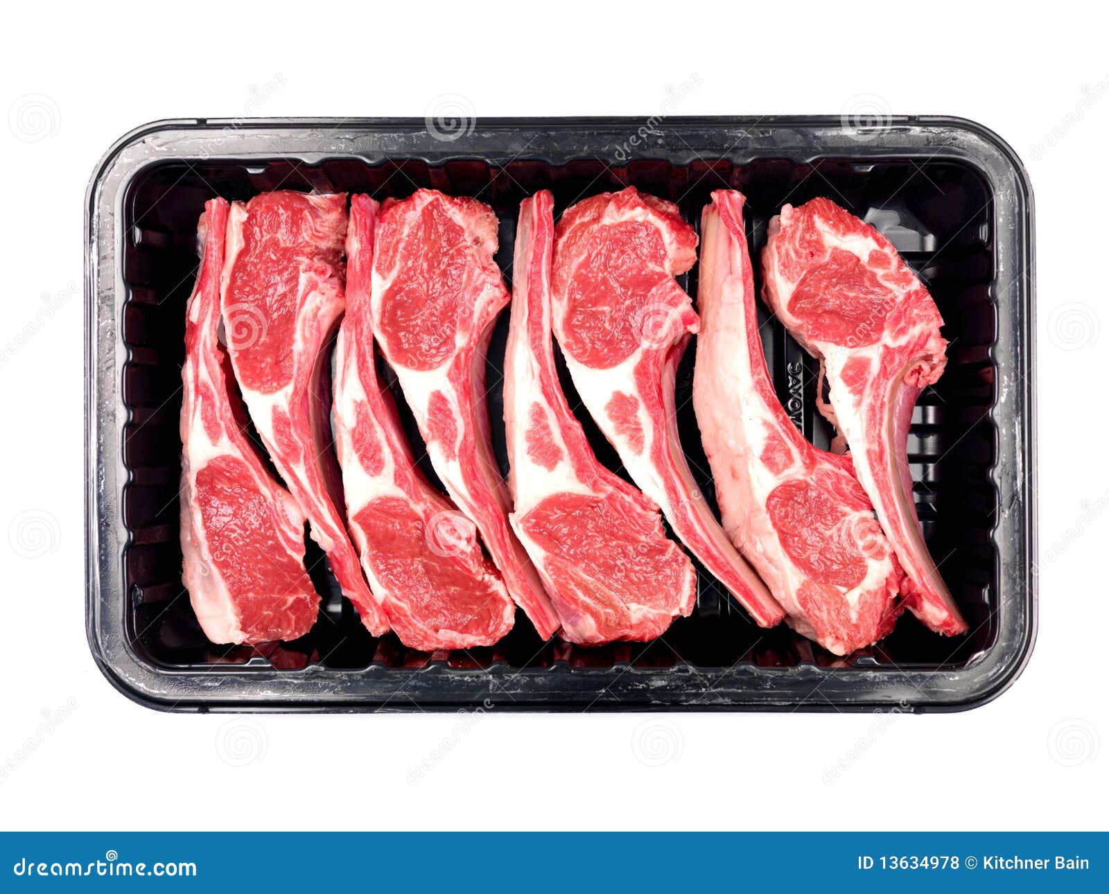 lamb-chop-meat-tray-13634978.jpg