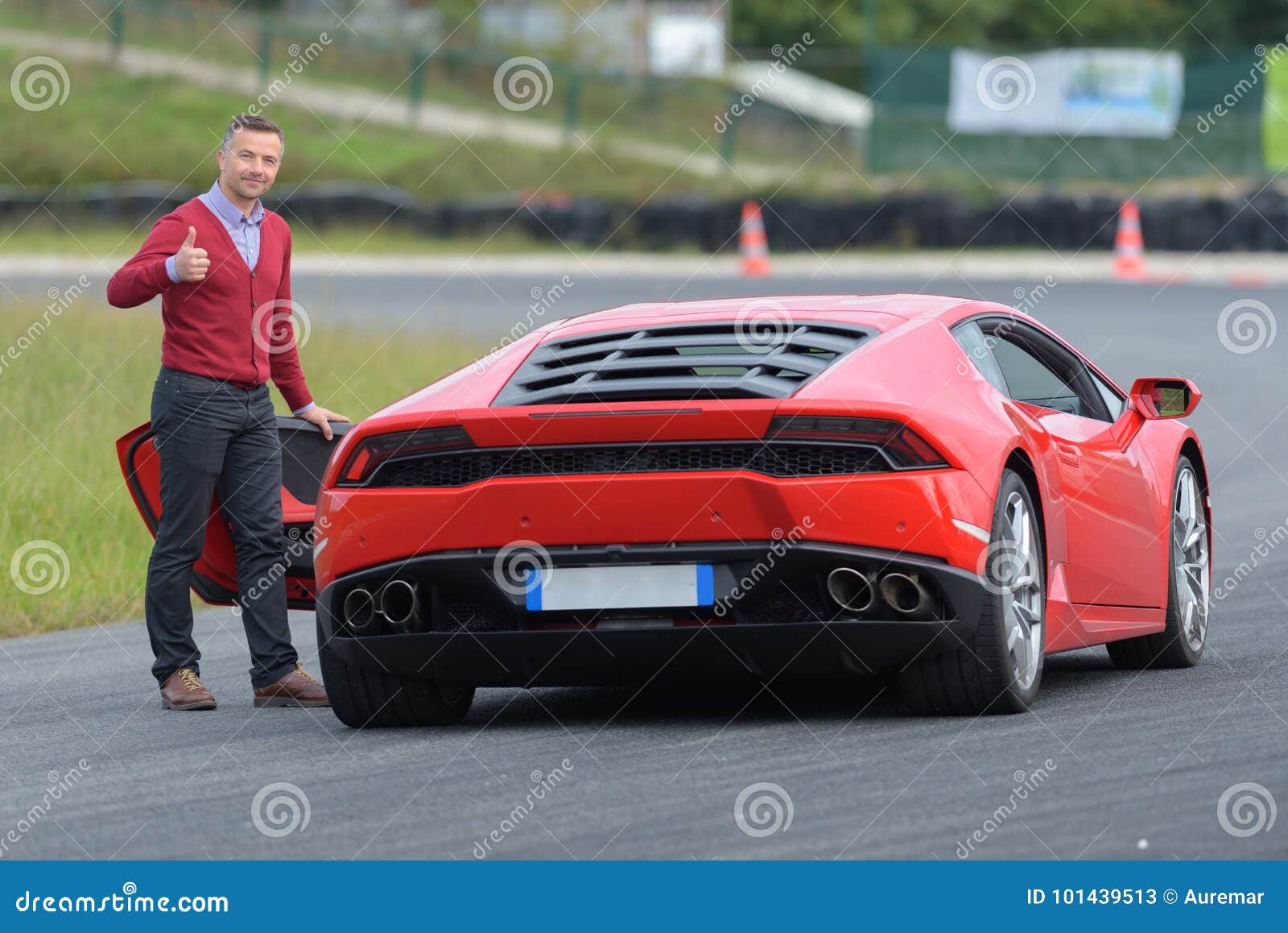 Lamborghini        -      101439513