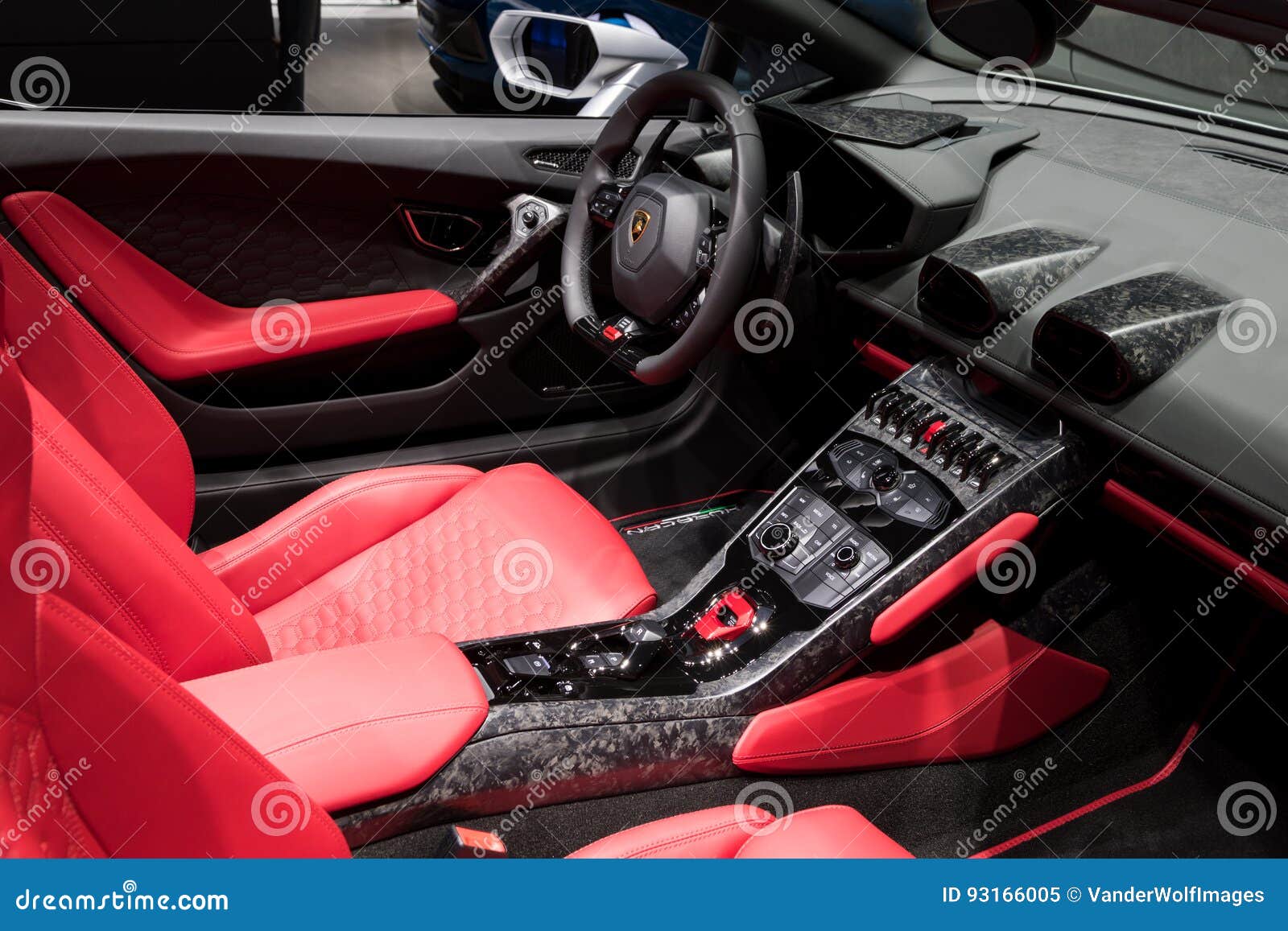 Lamborghini Huracan RWD Spyder Sports Car Interior ...