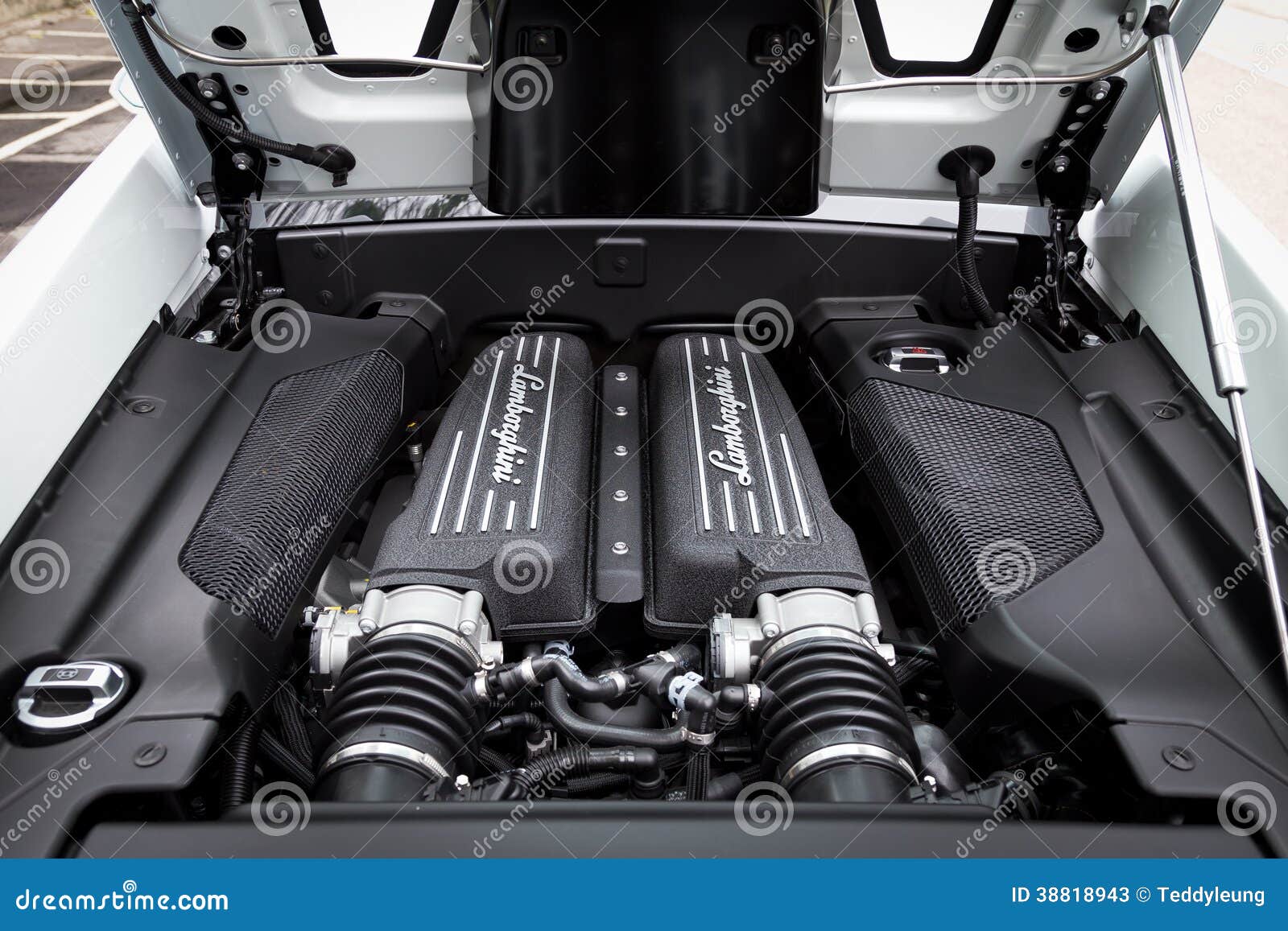 Lamborghini LP560-4 Super Car Engine Editorial Stock Photo - Image of