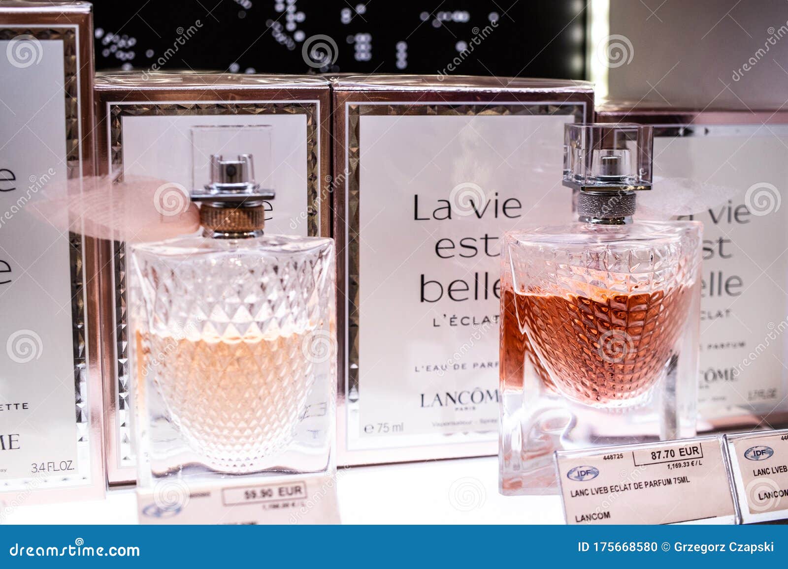 Lancome La Vie Est Belle En Rose Perfume on the Shop Display for Sale ...