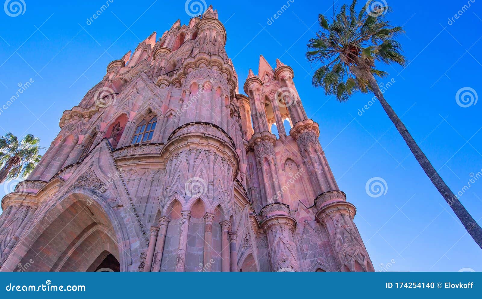 landmark parroquia de san miguel arcangel cathedral in historic city center of san miguel de allende, mexico