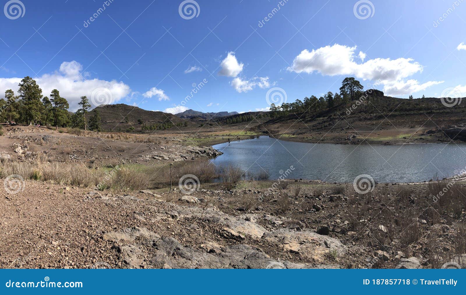 landscape around las ninas reservoir