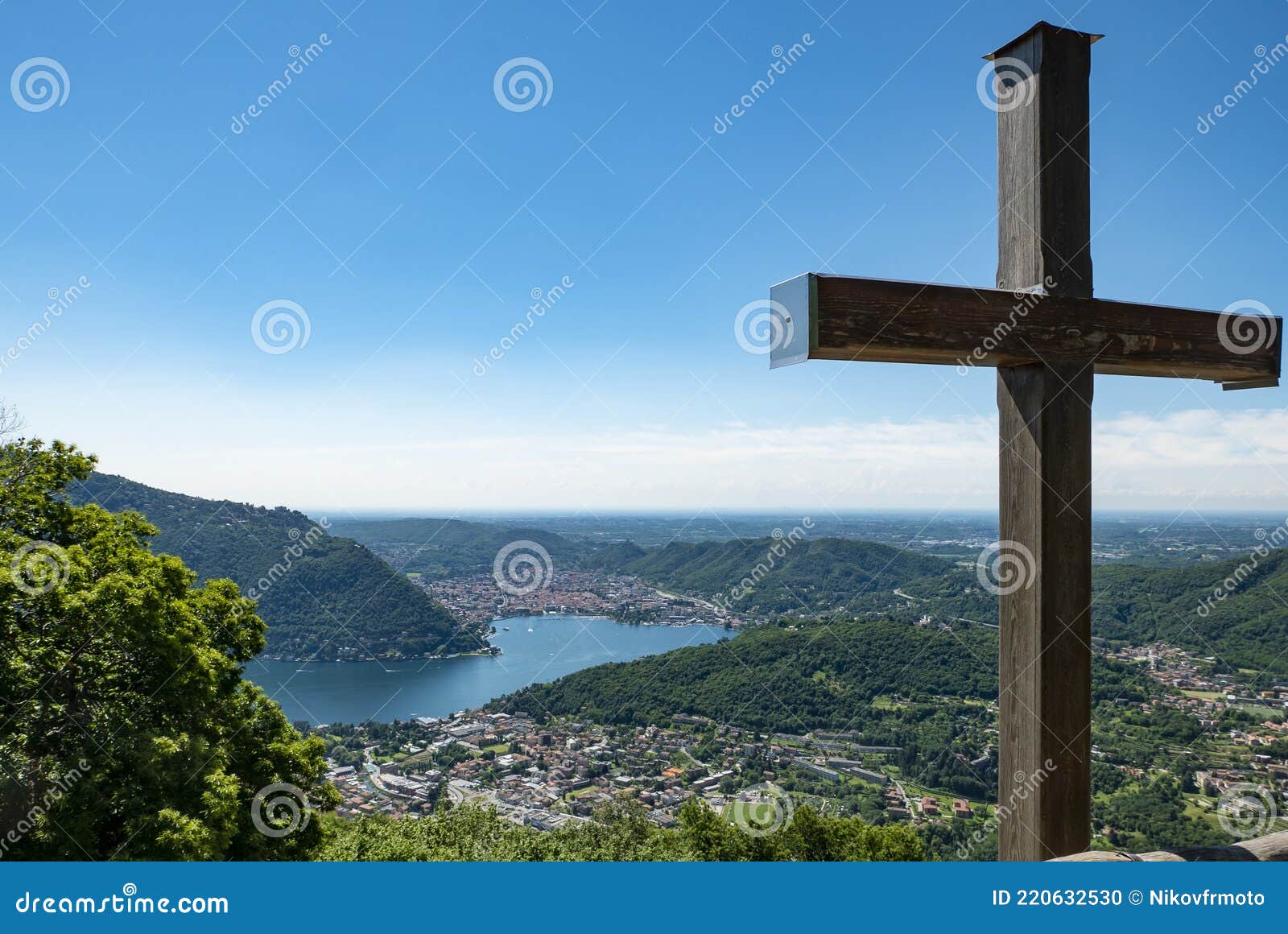 landscape of como from mount bisbino