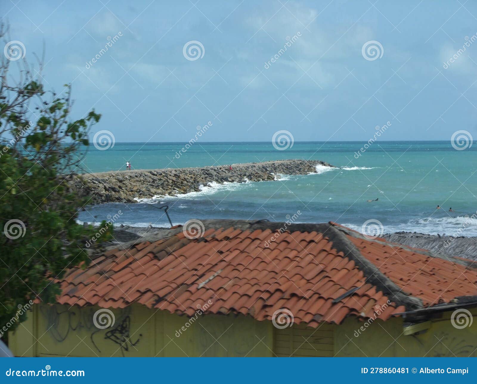 landscape of Ãguas belas beach in fortaleza