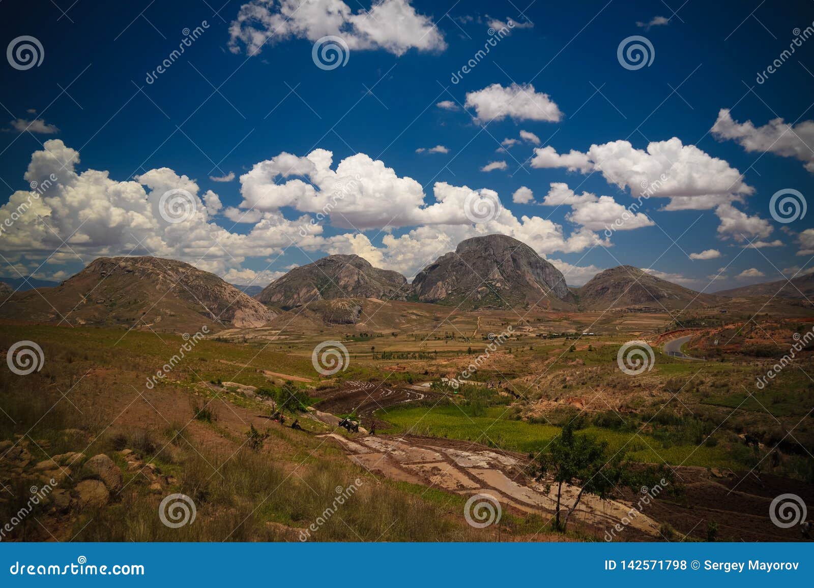 landscape to andringitra mountain range, ihosy, madagascar
