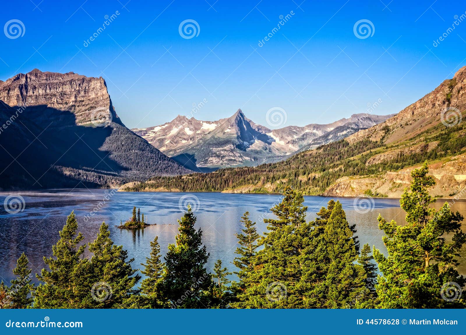 landscape view of mountain range in glacier np, montana, usa