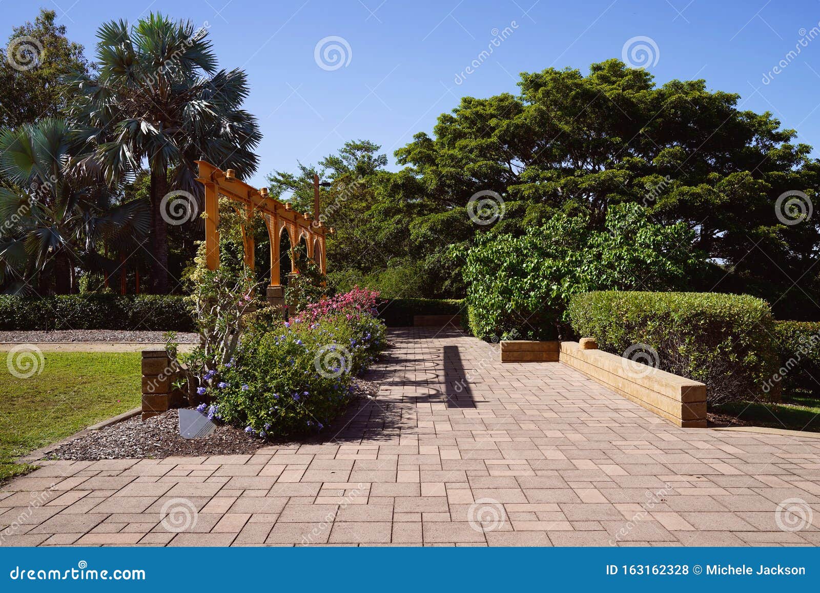 Landscaped Botanic Gardens Stock Photo Image Of Outside 163162328