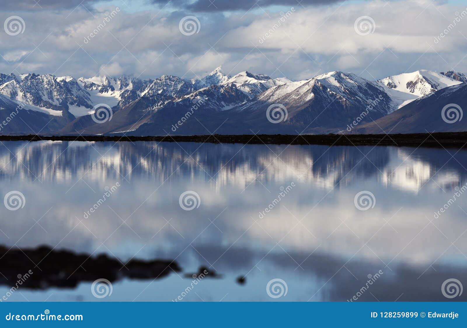 landscapes of svalbard / spitsbergen