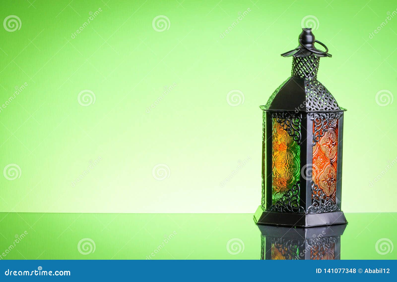 11,271 Photos de Ramadan Lamp - Photos de stock gratuites et libres de  droits de Dreamstime - Page 6