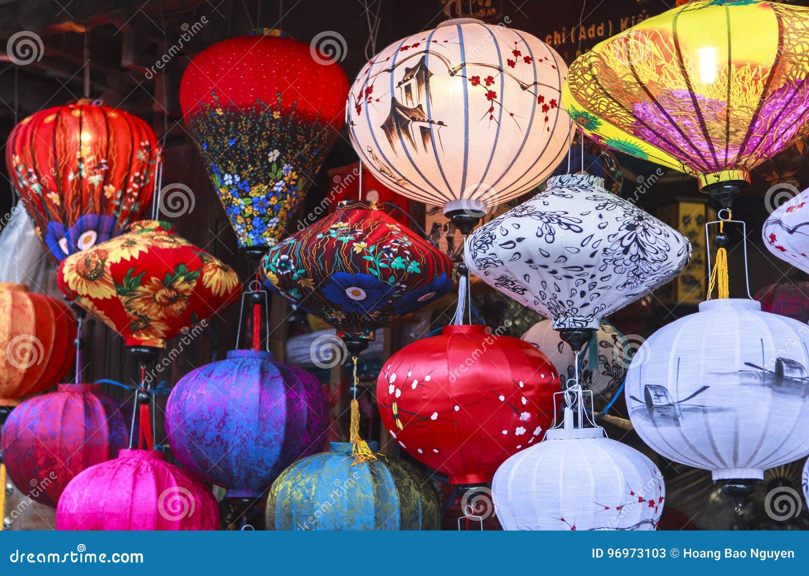 lanterns in old street hoi an, vietnam