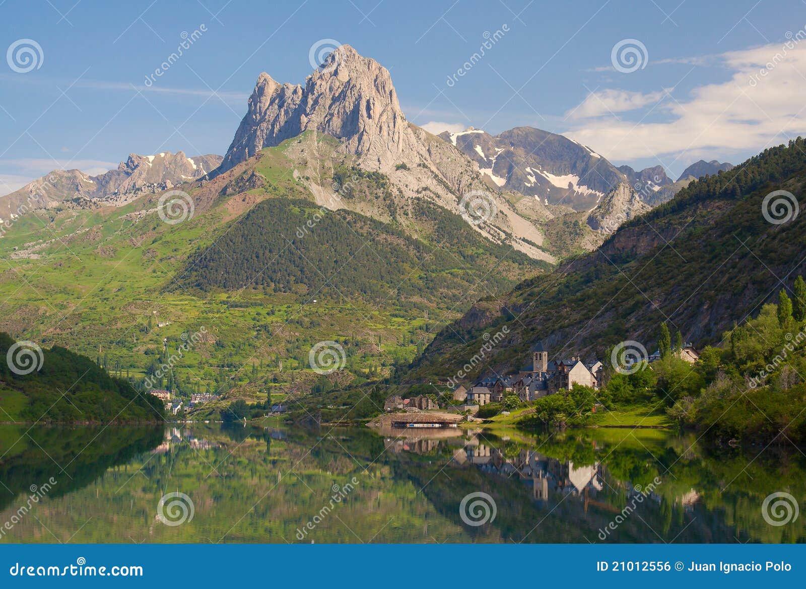 lanuza swamp, valley of tena, pyrenees.