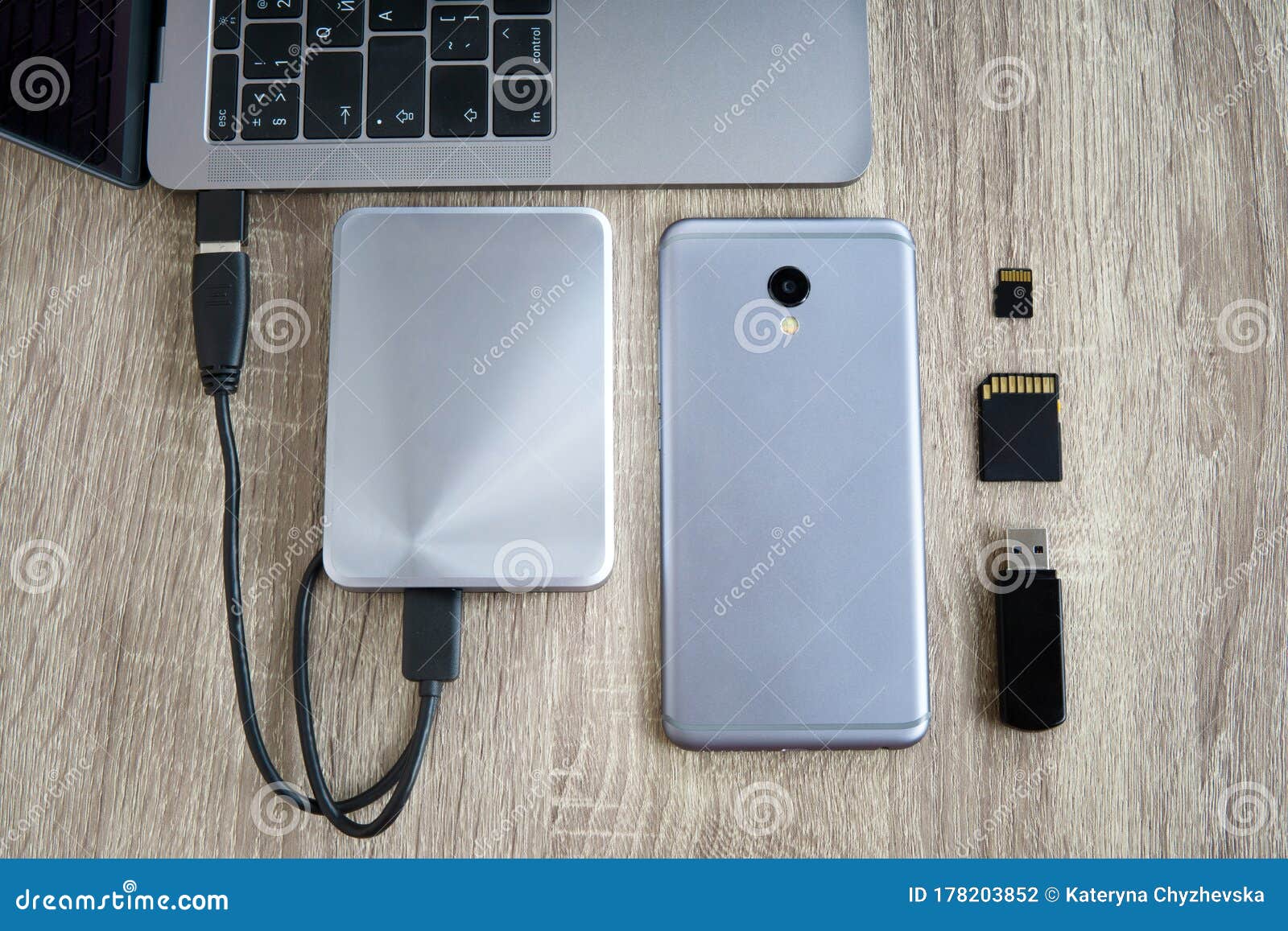 Laptop And Mobile Phone Data Transfer Peripherals Portable Hdd