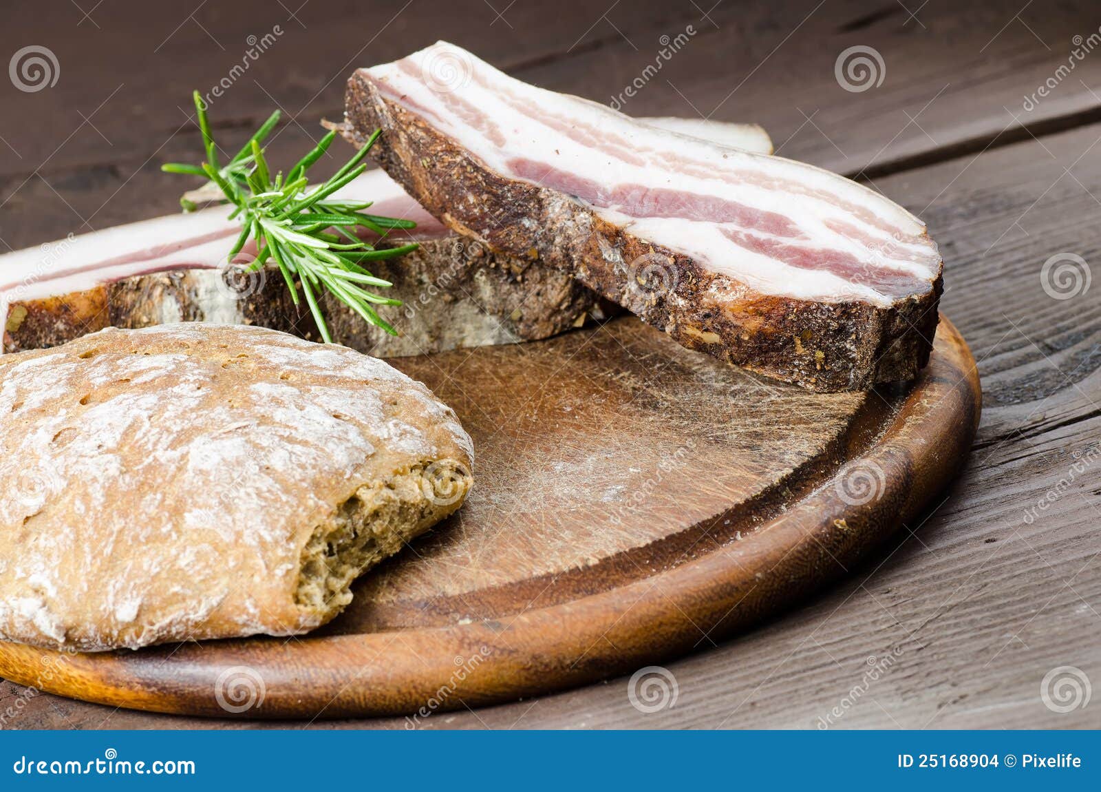 Lard fumé italien photo stock. Image du manger, sain 25168904