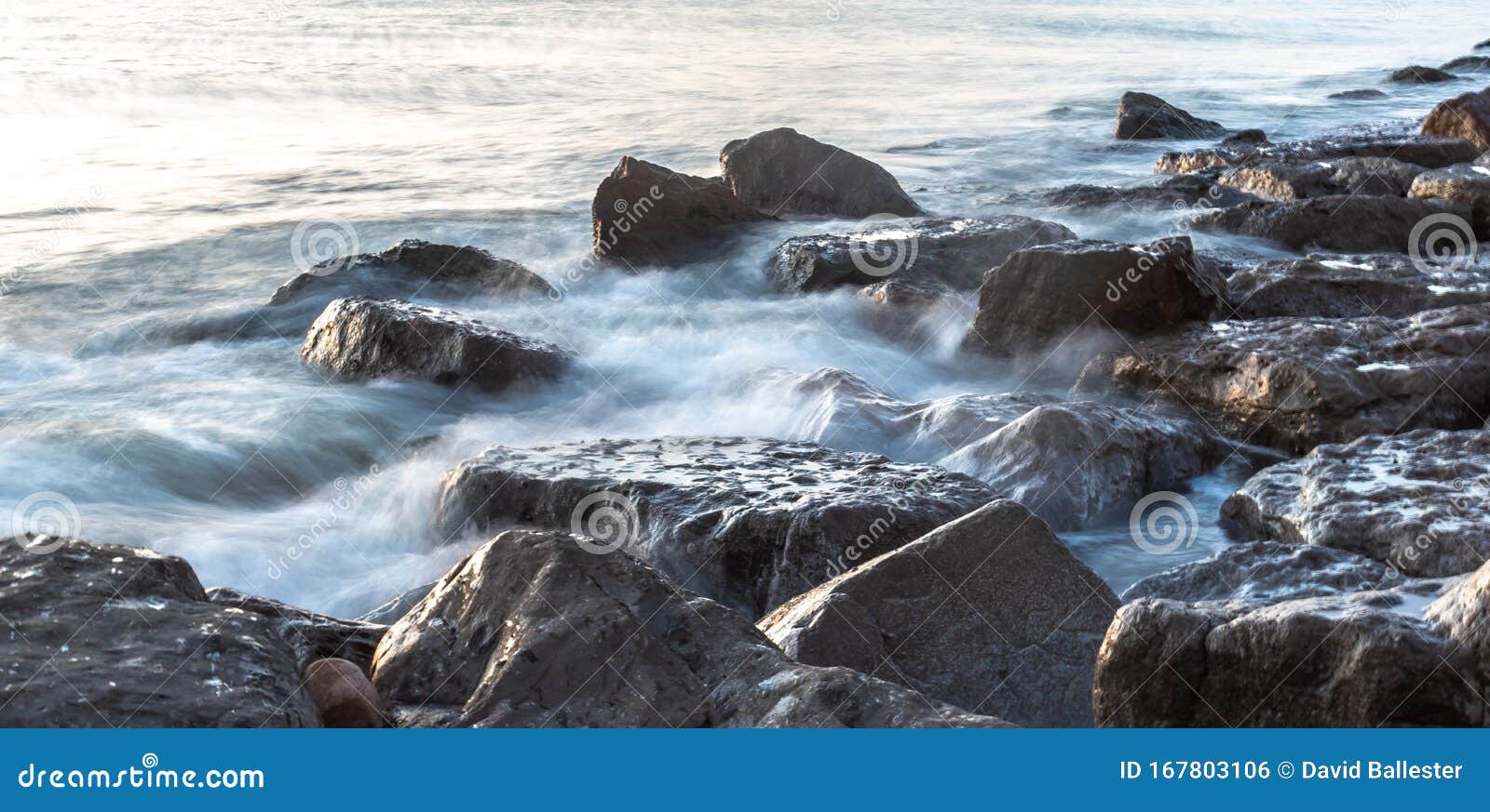 amanecer en el  mar