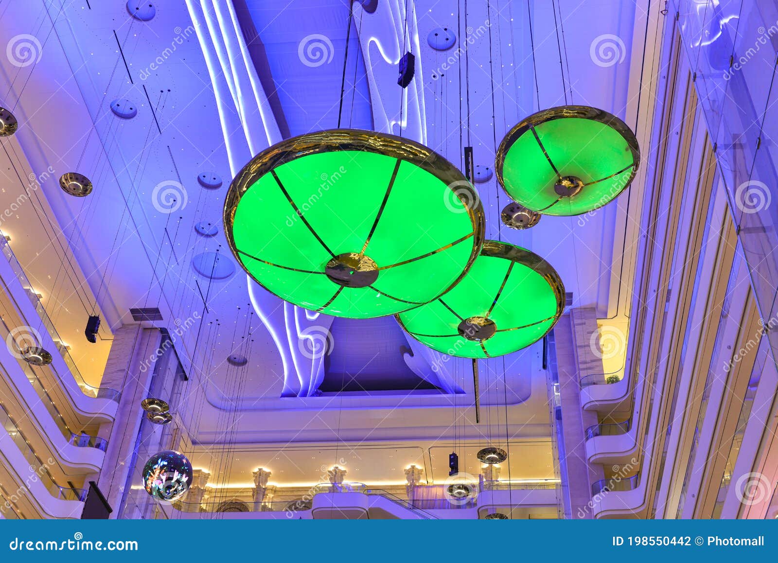 large chandelier droplight ceiling lamp in modern commercial building hall