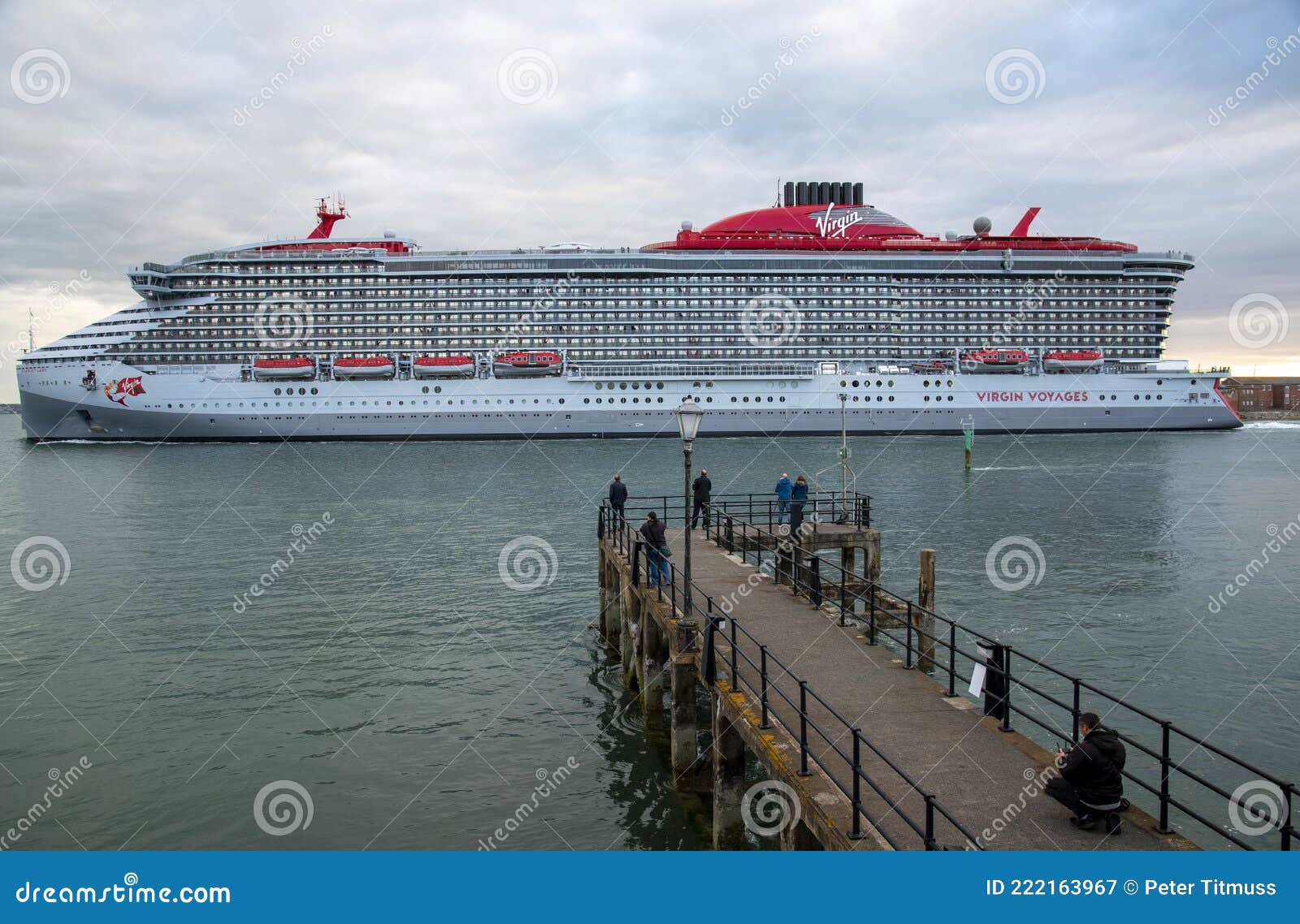 cruise ship leaving portsmouth today