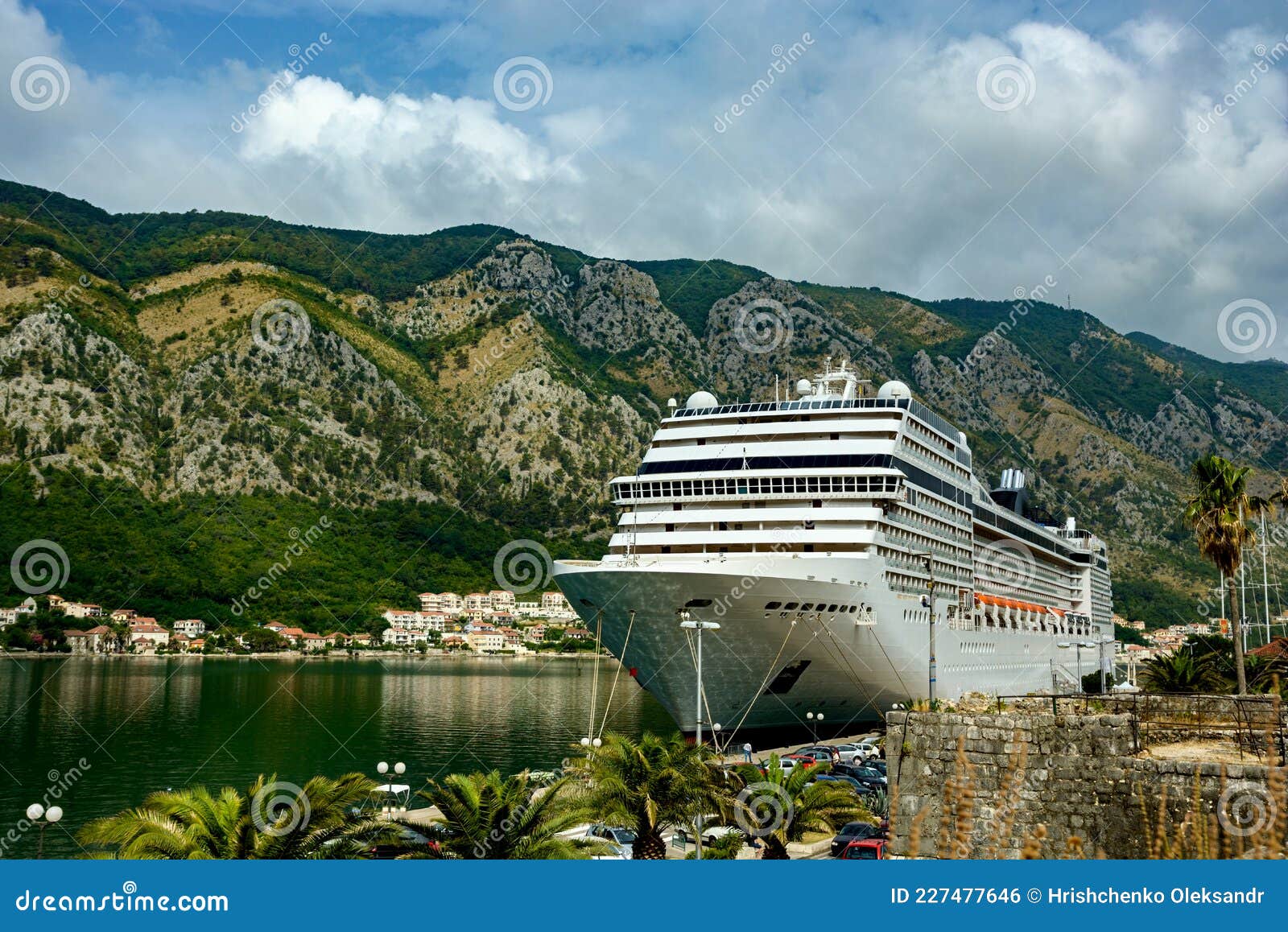 cruise ship port kotor