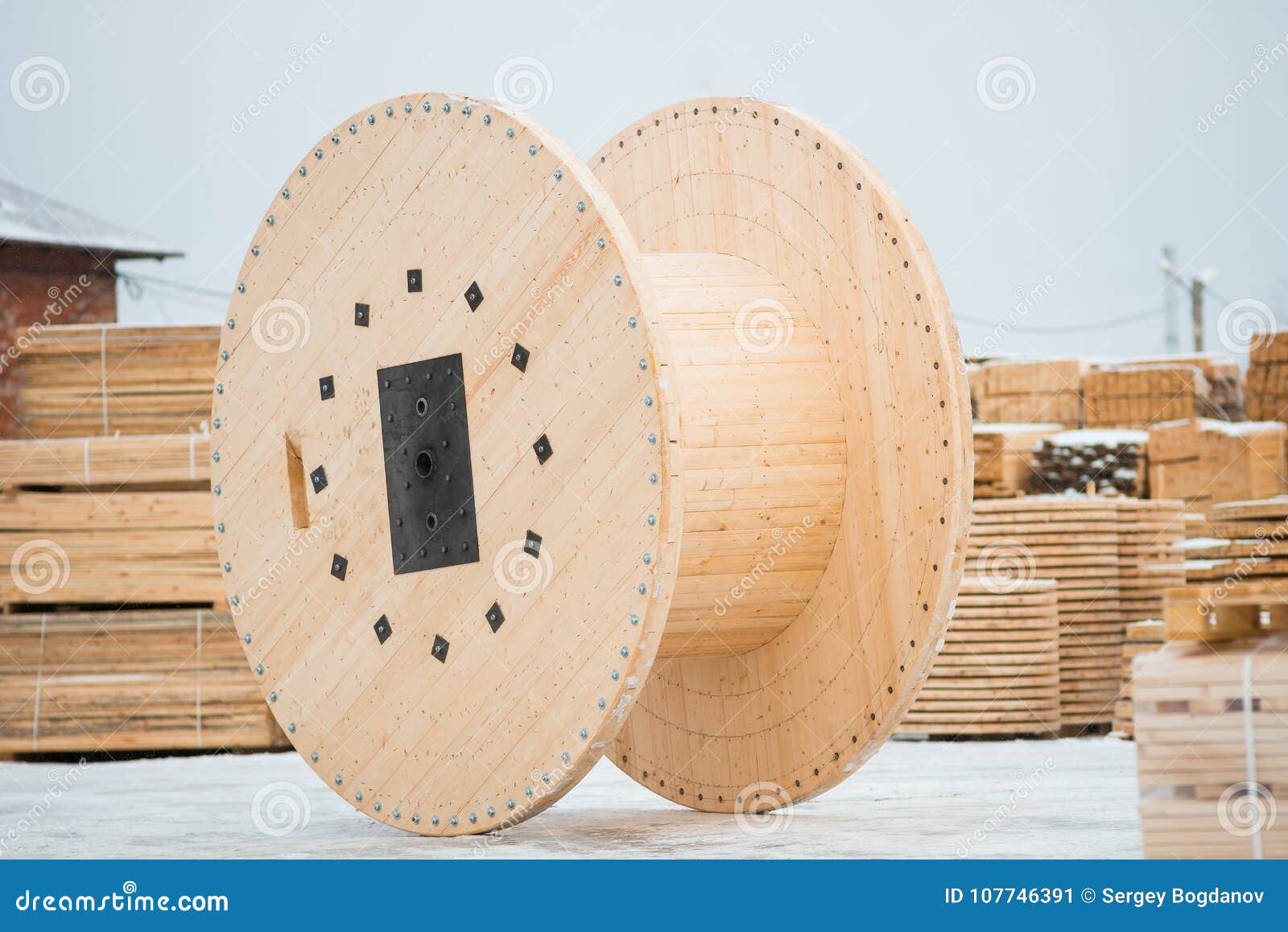 Wooden spool for cable stock image. Image of winter - 107746391