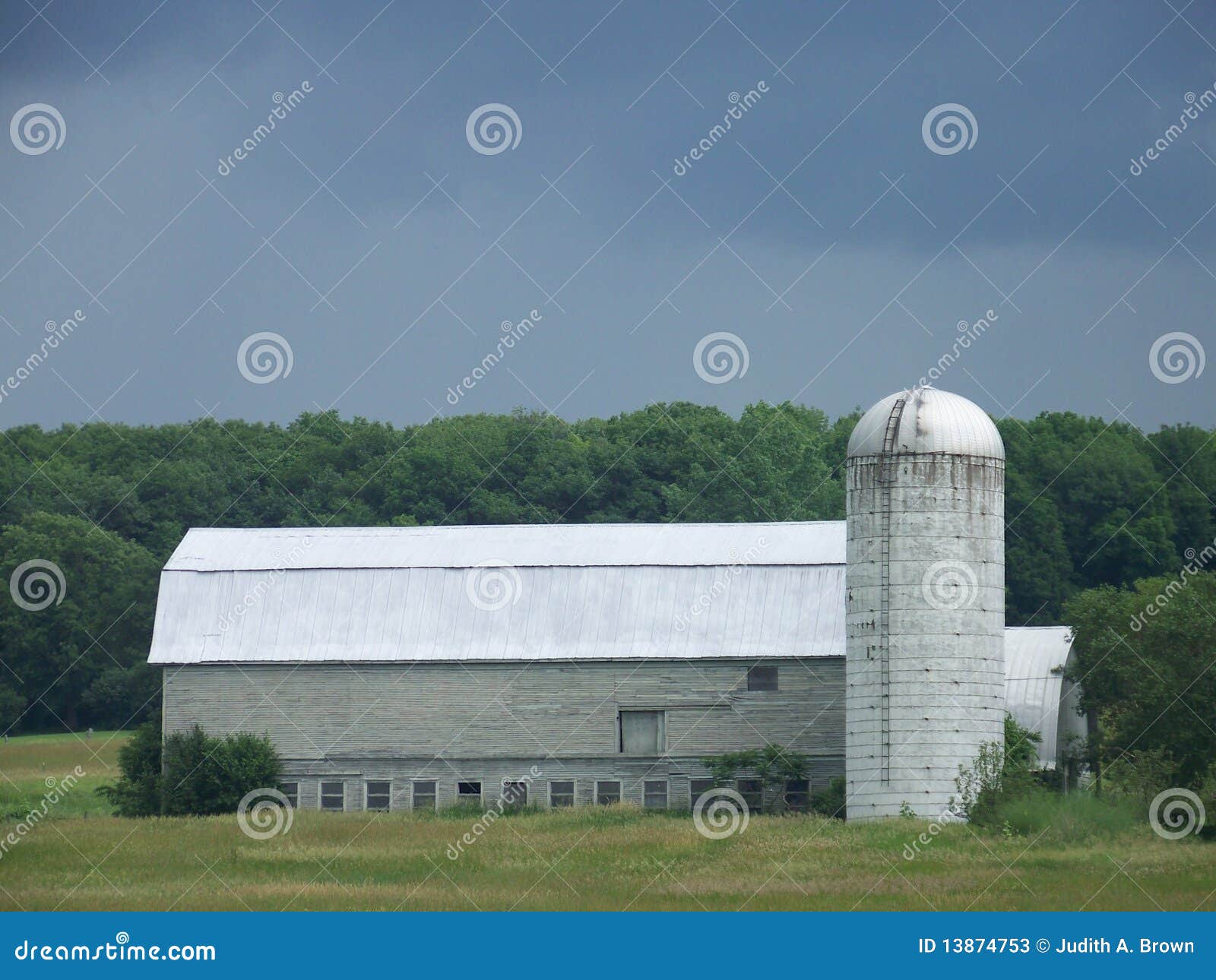 Large Grey Barn and Silo in a Field in Vermont Stock Image Image of
