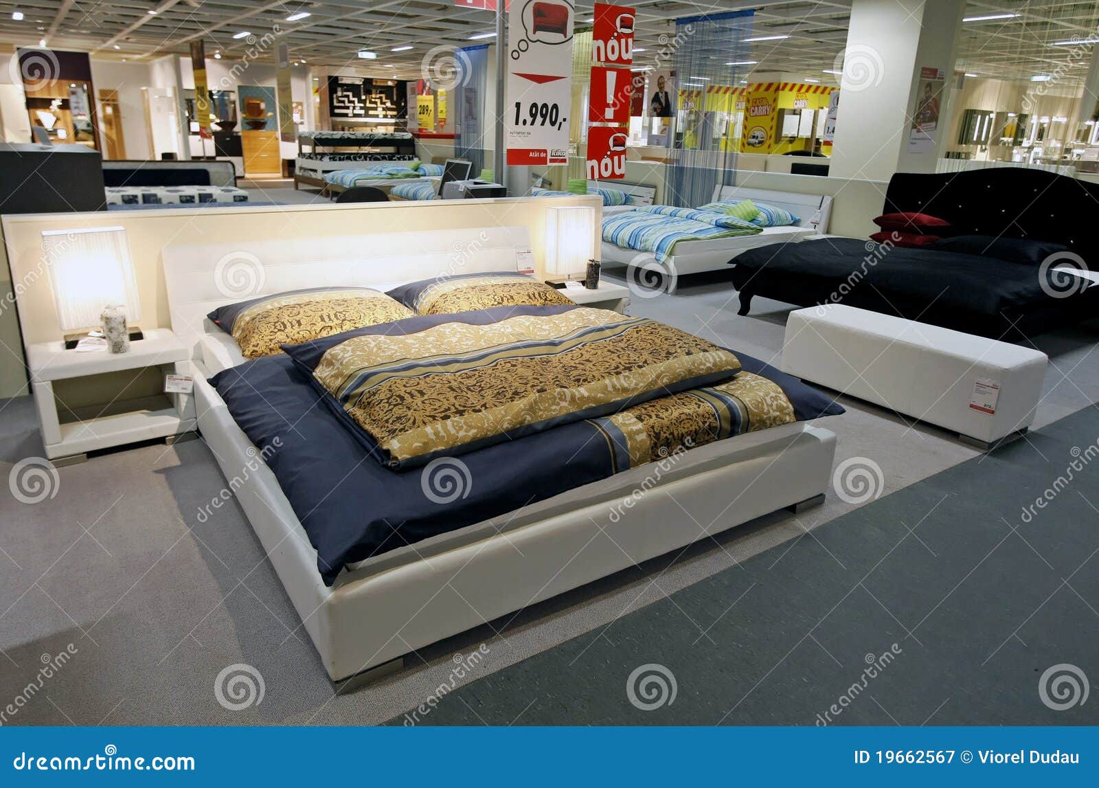 Large King Size Beds in Furniture Store Editorial Photography Image