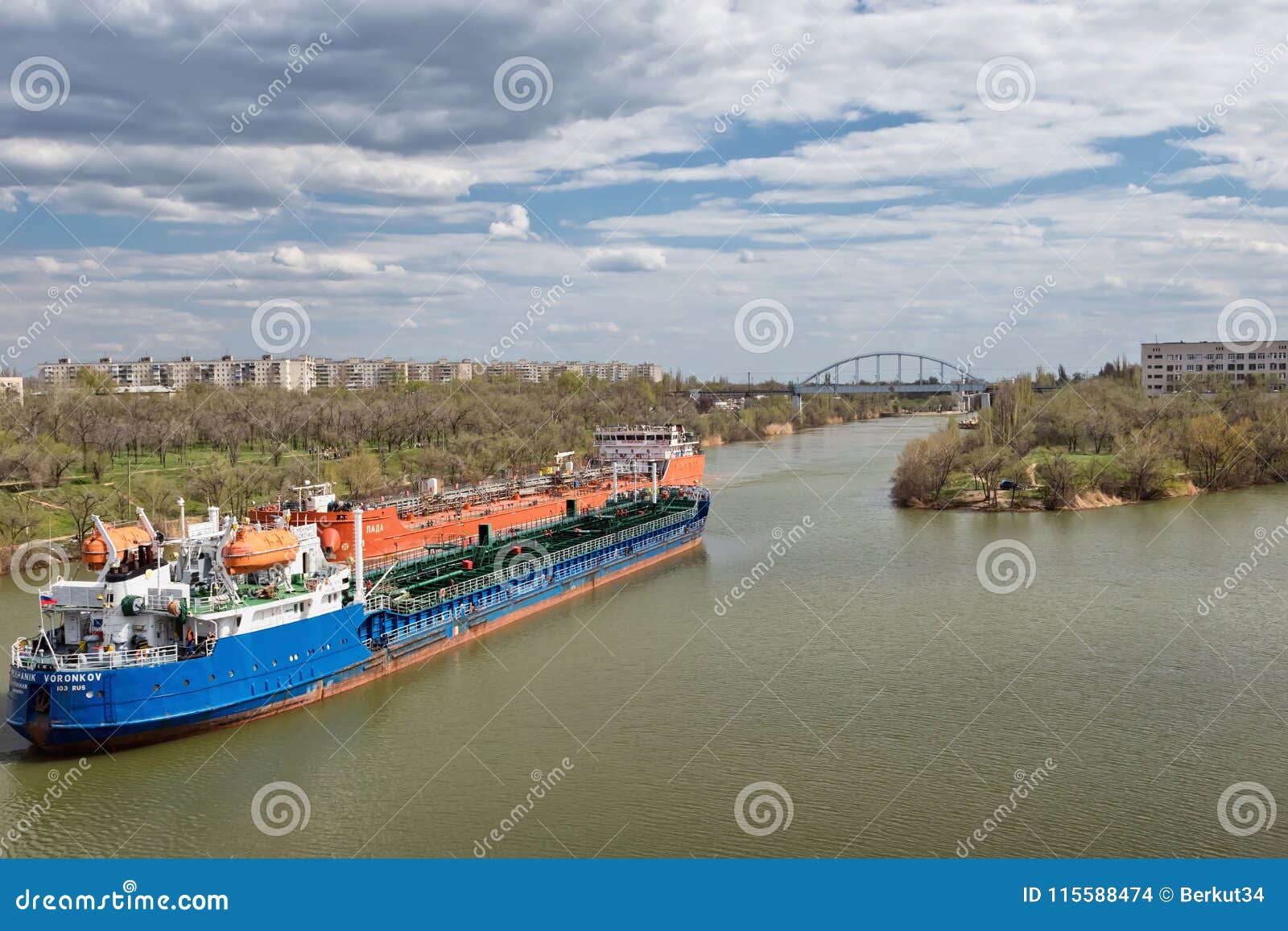 large river barges for