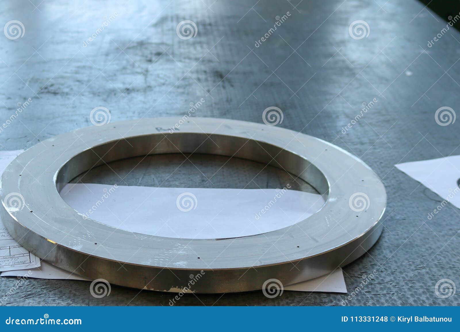 Round iron ring hi-res stock photography and images - Page 2 - Alamy