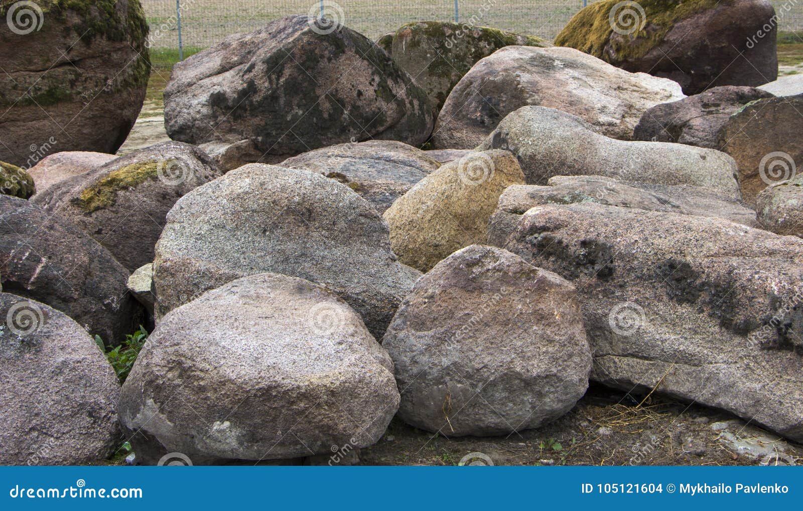 Large Stones For Use In Landscape Design When Mounting Alpine