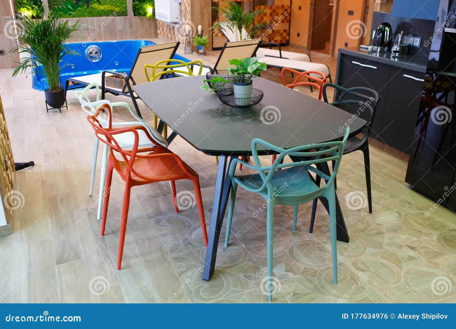 A Large Table In The Middle Of The Kitchen With Six Chairs Stock Photo Image Of Lifestyle Dining 177634976