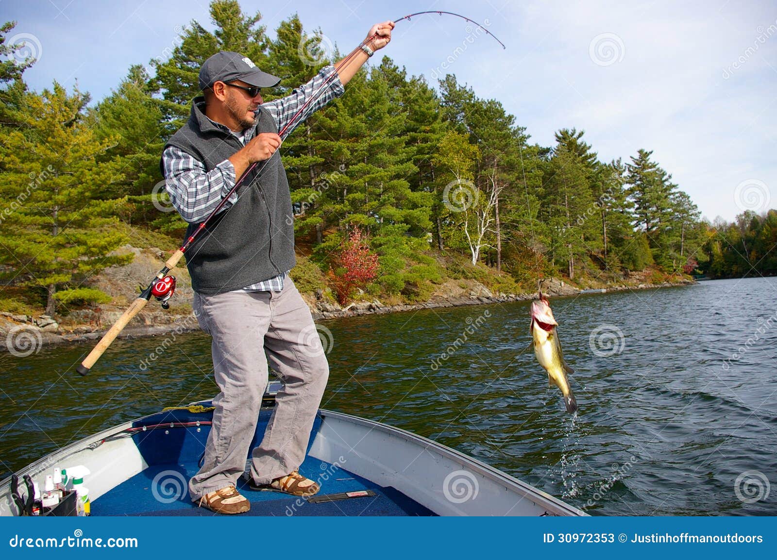 largemouth bass fishing