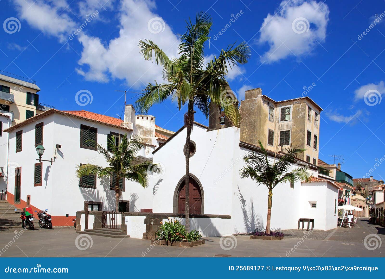 largo corpo santo church funchal (madeira)