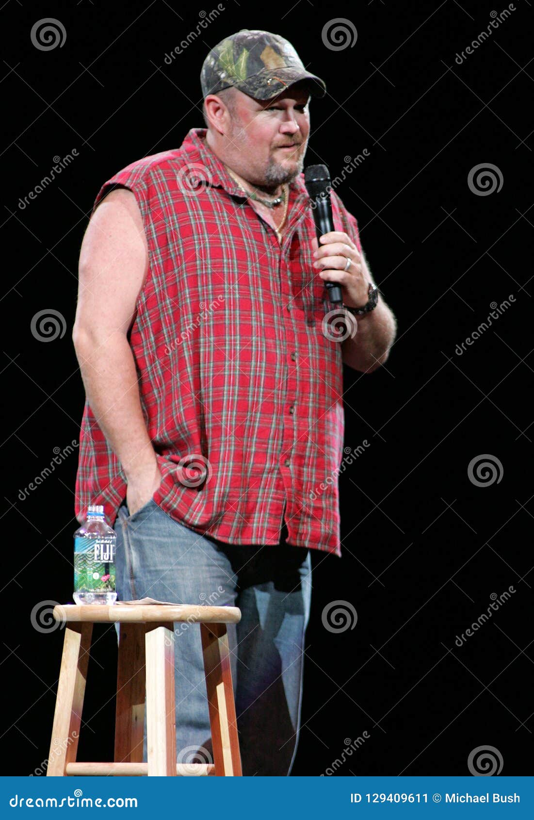 Where Does Larry The Cable Guy Currently Live Larry The Cable Guy Performs Stand Up Editorial Photo - Image of